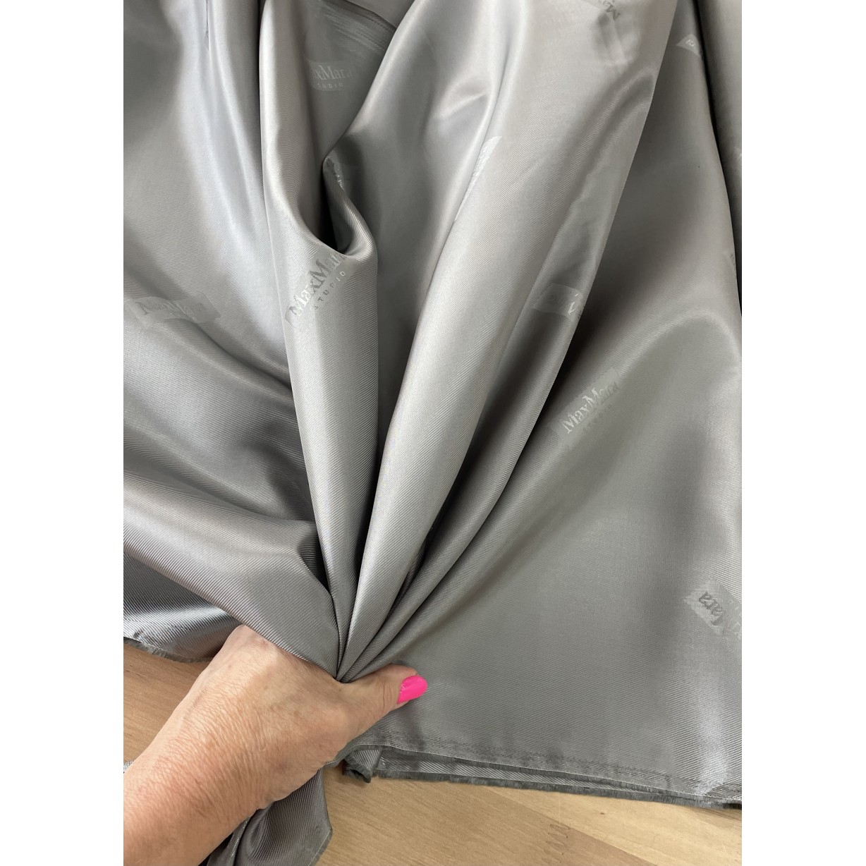 Підкладкова тканина Max Mara з еластаном